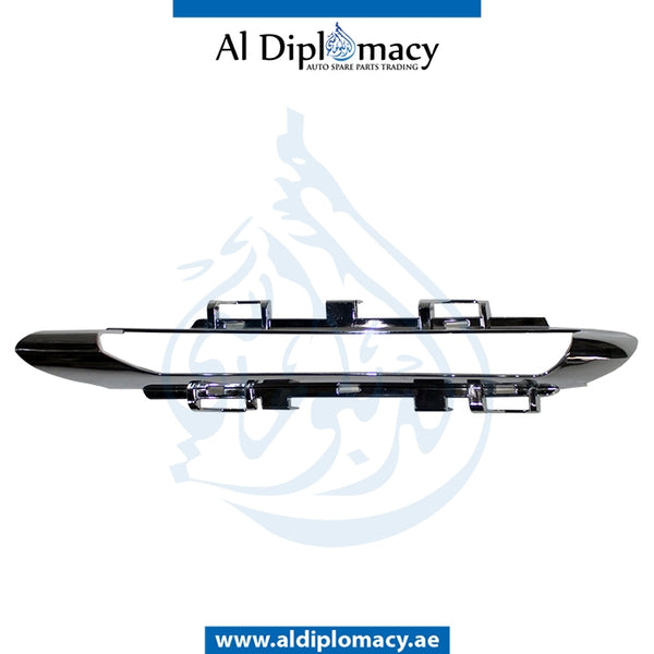 Right FOG LAMP COVER for Mercedes-Benz S Class W221 (2006-2013) models, Part Number T-2218850874