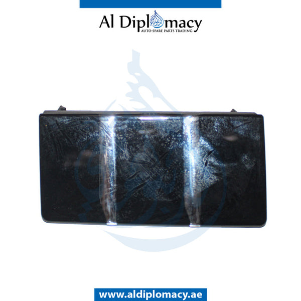 Right SHOW GRILLE COVER for Mercedes-Benz S Class W222 (2014-2020) models, Part Number T-2228840100