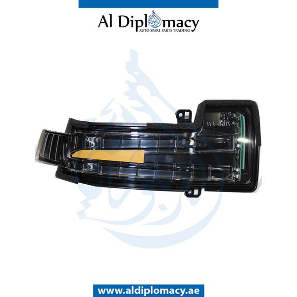 Right Mirror TURN SIGNAL LAMP ONLY for Mercedes-Benz R Class W251 (2006-2013) models, Part Number T-251MIR LAMP(RH)