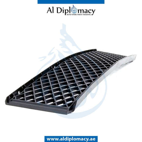 Front Lower BUMPER Grille, CENTER for BMW 7 Series E65 (2001-2008) models, Part Number T-51117135573