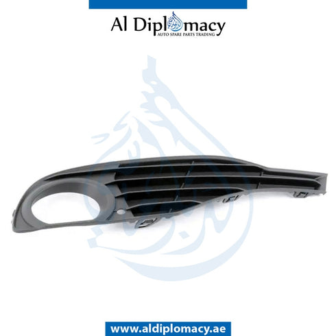 Left FOG LAMP COVER for BMW 3 Series F30 (2011-2015) models, Part Number T-51117255365