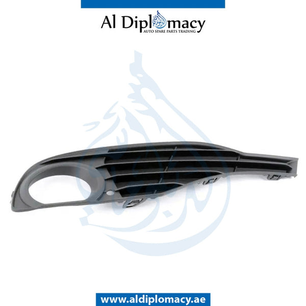 Left FOG LAMP COVER for BMW 3 Series F30 (2011-2015) models, Part Number T-51117255365