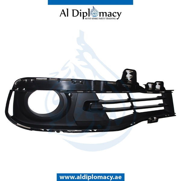 Front Right BUMPER FOG LAMP GRILLE for BMW 3 Series F30 (2015-2019) models, Part Number T-51117396878