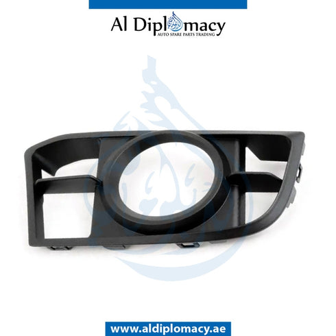 Right FOG LAMP COVER for BMW 5 Series F10 (2013-2016) models, Part Number T-51118059002