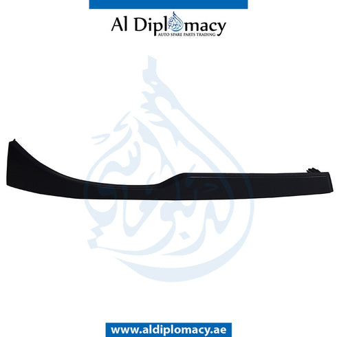 Right Lower HEADLIGHT MOLDING for BMW 3 Series E46 (1998-2005) models, Part Number T-51137064328