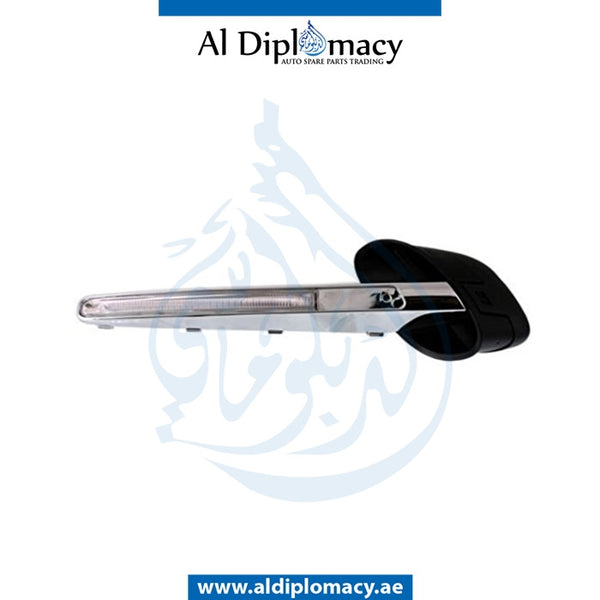 Right FENDER SIDE Grille, WITH M3 Lettering, AND LAMP for BMW 3 Series E92 (2005-2013) models, Part Number T-51138046502