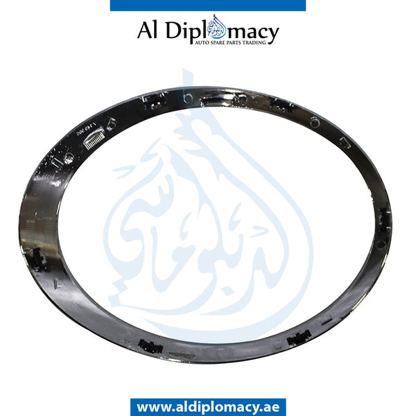 Right HEADLIGHT TRIM RING for Mini Cooper Mini Countryman R60 (2011-2016) models, Part Number T-51139813824