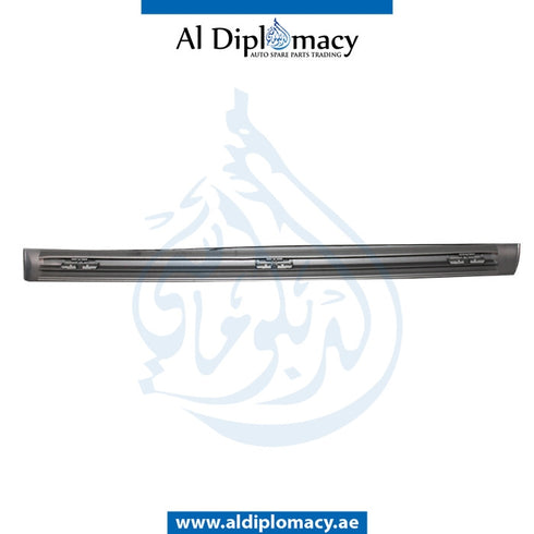 Front Left DOOR MOLDING for BMW 3 Series E92 (2005-2013) models, Part Number T-51337157251