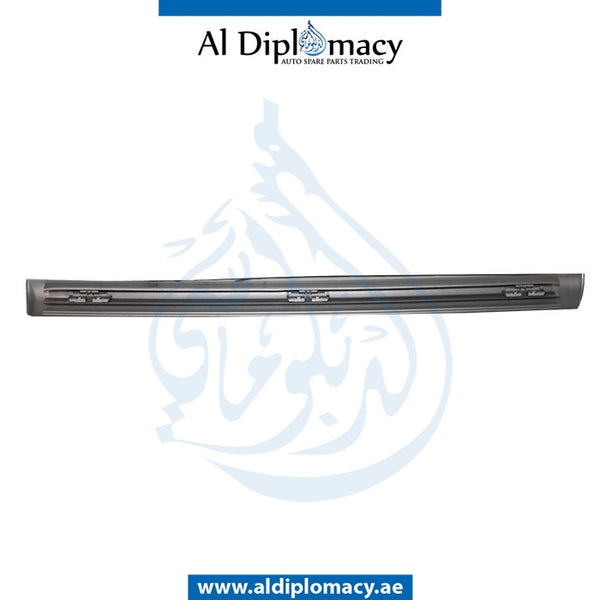 Front Left DOOR MOLDING for BMW 3 Series E92 (2005-2013) models, Part Number T-51337157251