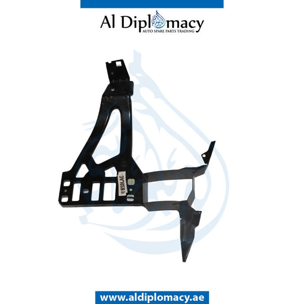 Right HEADLIGHT FRAME for BMW 5 Series E60 (2004-2010) models, Part Number T-51647033732