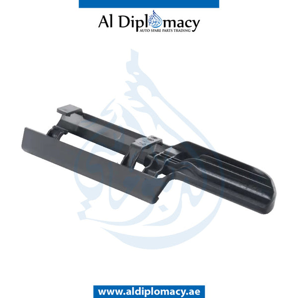 Rear Right Front SEAT COVER for BMW 5 Series F90 (2020-2023) models, Part Number T-52207408220