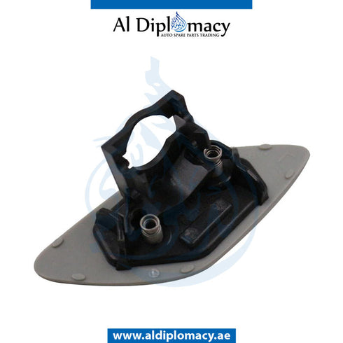 Right HEADLIGHT WASHER COVER for BMW 3 Series E92 (2005-2013) models, Part Number T-61677171660