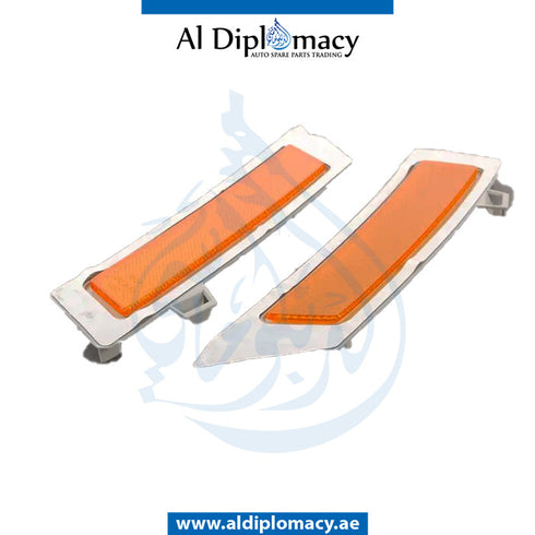 Front BUMPER REFLECTOR for BMW X5 Series E70 (2010-2013) models, Part Number T-63147274433