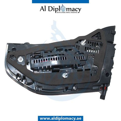 Left TRUNK LID STOPLIGHT for BMW 7 Series G11 (2015) models