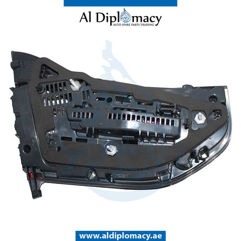 Right TRUNK LID STOPLIGHT for BMW 7 Series G11 (2015) models