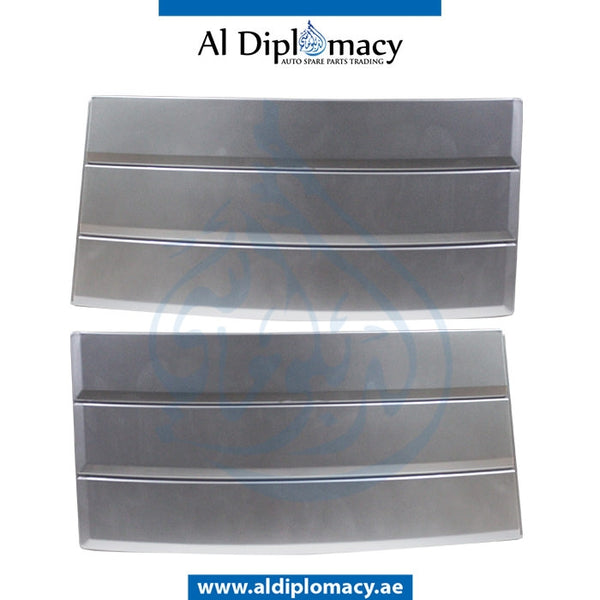 RANGE ROVER VOGUE FENDER Grille, Silver, SET for Land Rover models, Part Number T-RR-VOGUE FENDER GRILLE SILVER 2014-(SET)