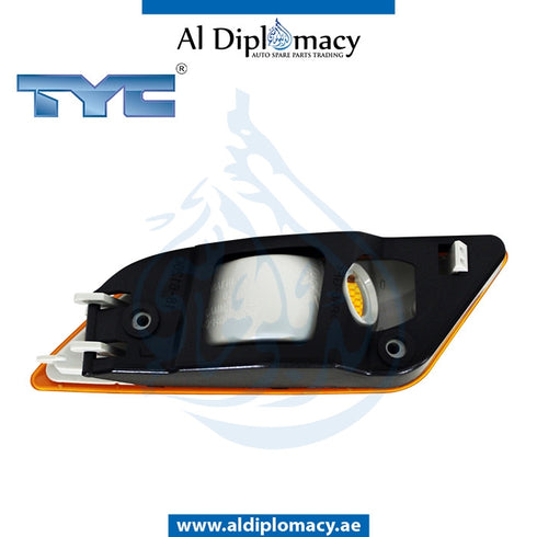 Right TURN SIGNAL Lamp, 18-6125-01-1 for Mercedes-Benz C Class W204 (2007-2015) models