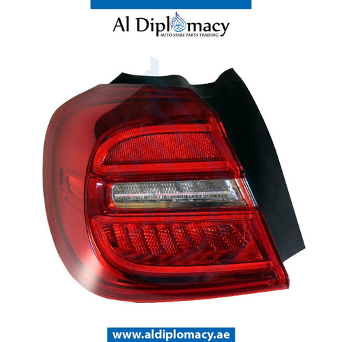 Left STOPLIGHT for Mercedes-Benz GLA Class X156 (2014-2020) models, Part Number UN-1569061958