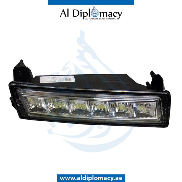 Right FOG LAMP for Mercedes-Benz GL Class X164 (2006-2012) models, Part Number UN-1649060251