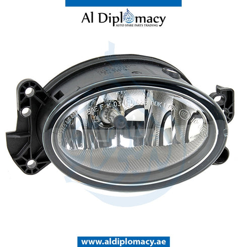 Right FOG LAMP for Mercedes-Benz C Class C209 (2002-2010) models, Part Number UN-1698201656