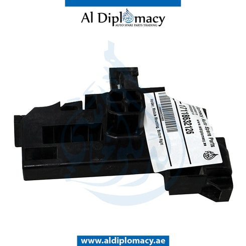 Right Lower Holder, RADIATOR MOUNT for BMW 5 Series F90 (2020-2023) models, Part Number UN-17118632126