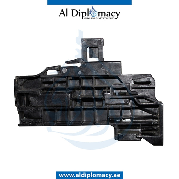 Left Lower Holder, RADIATOR MOUNT for BMW 5 Series F90 (2020-2023) models, Part Number UN-17118632127