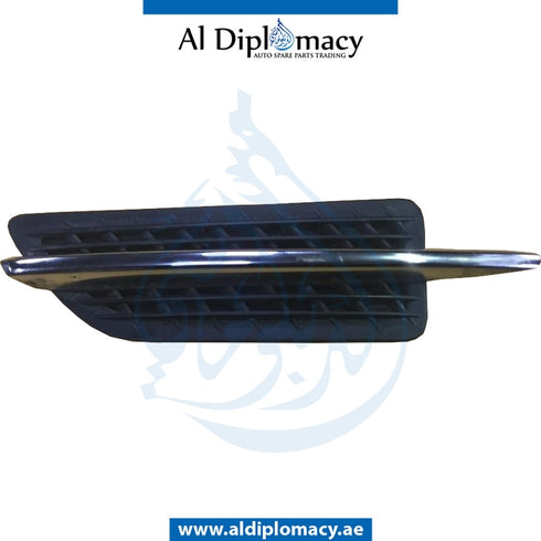 Front Left FENDER Grille, WITH CHROME for Mercedes-Benz SLK Class W172 (2011-2020) models, Part Number UN-1726900379