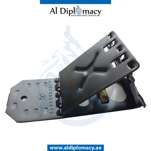 WHEEL CHOCK STOPPER for Mercedes-Benz A Class C190 (2010-2015) models, Part Number UN-2035830075