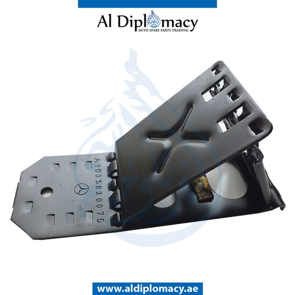 WHEEL CHOCK STOPPER for Mercedes-Benz A Class C190 (2010-2015) models, Part Number UN-2035830075