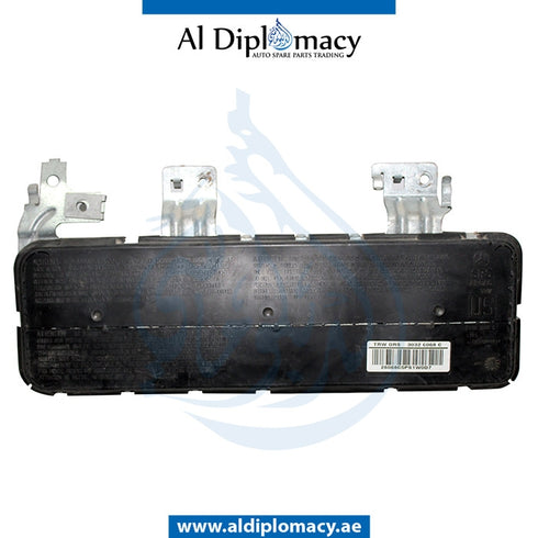 Front Left DOOR AIRBAG for Mercedes-Benz C Class C209 (2002-2010) models, Part Number UN-2038602705