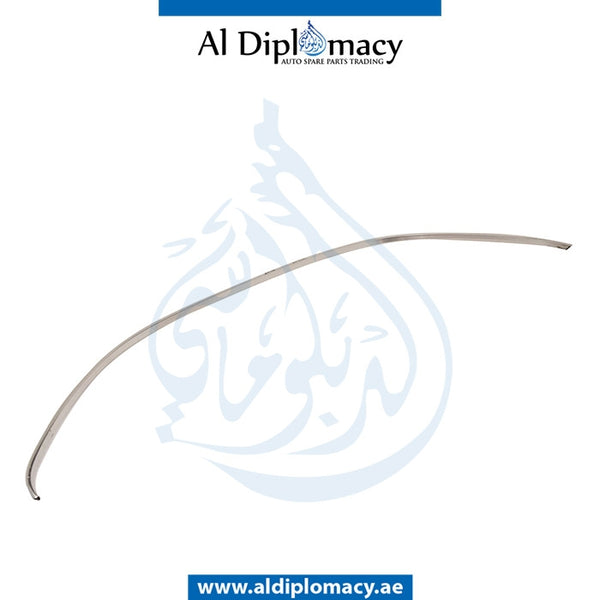 Right ROOF MOLDING for Mercedes-Benz C Class W204 (2007-2015) models, Part Number UN-2046902280