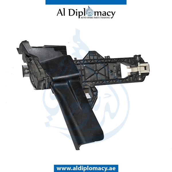 Left DOOR HANDLE BASE BRACKET for Mercedes-Benz C Class W204 (2007-2015) models, Part Number UN-2047230114