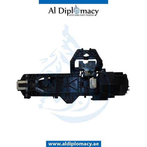 Left DOOR HANDLE BRACKET for Mercedes-Benz C Class W204 (2007-2015) models