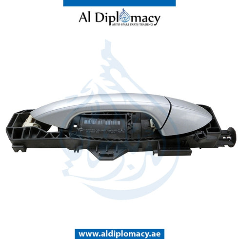 Right DOOR HANDLE for Mercedes-Benz C Class W204 (2007-2015) models, Part Number UN-2047600834