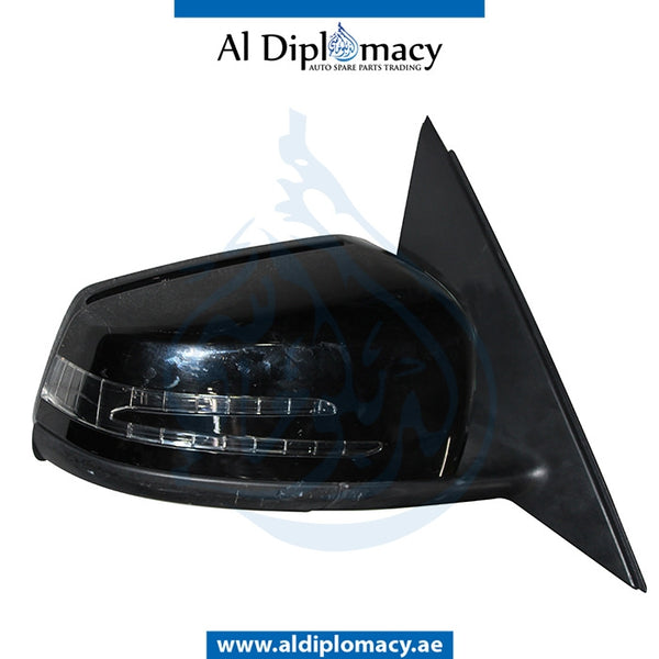 Right Mirror, Black, COMPLETE for Mercedes-Benz C Class W204 (2007-2015) models, Part Number UN-204MIR-RH-CO-BK