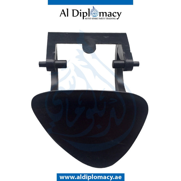 Right HEADLIGHT WASHER COVER for Mercedes-Benz E Class W211 (2002-2009) models, Part Number UN-2118800805