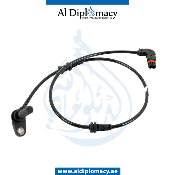 Front WHEEL SPEED SENSOR for Mercedes-Benz CLS Class W212 (2009-2016) models, Part Number UN-2125400117