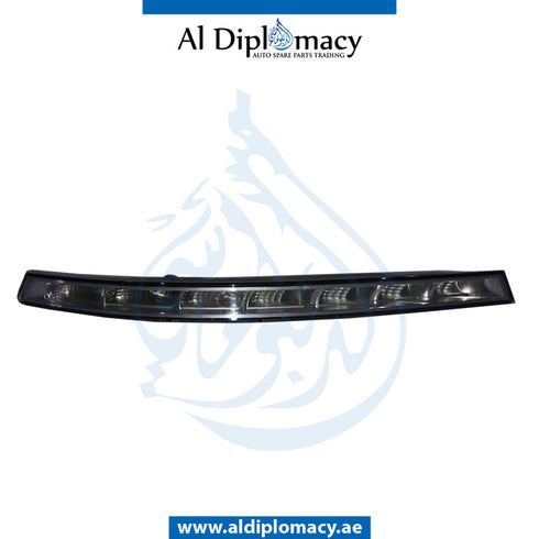 Left FOG LAMP for Mercedes-Benz CLS Class W218 (2011-2018) models, Part Number UN-2188200156