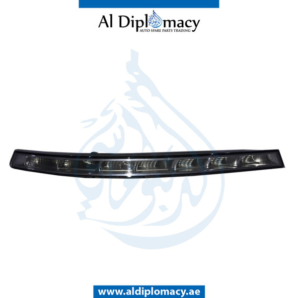 Left FOG LAMP for Mercedes-Benz CLS Class W218 (2011-2018) models, Part Number UN-2188200156