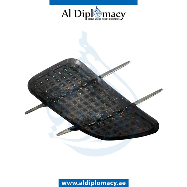 Right HOOD GRILLE for Mercedes-Benz SL Class W231 (2013-2020) models, Part Number UN-2317500344