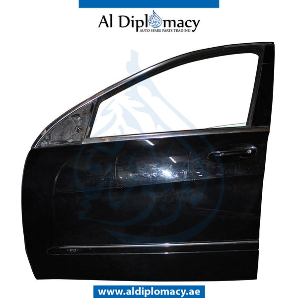 Front Left Door, COMPLETE for Mercedes-Benz R Class W251 (2006-2013) models, Part Number UN-2517200905-CO