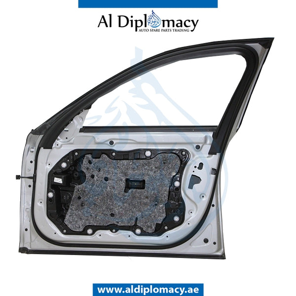 Front Right Door, COMPLETE for BMW 7 Series G11 (2015) models, Part Number UN-41517423700-CO