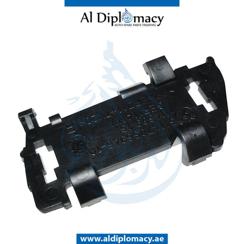 Right HEADLIGHT WASHER COVER DUMMY PLUG for BMW 5 Series E60 (2004-2010) models, Part Number UN-51117056946