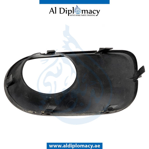 Right FOG LAMP FRAME for BMW X5 Series E53 (1999-2006) models, Part Number UN-51117111764