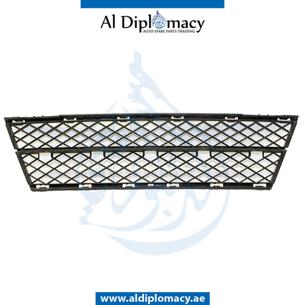 Front Lower BUMPER Grille, CENTER for BMW 5 Series E60 (2004-2010) models, Part Number UN-51117178115