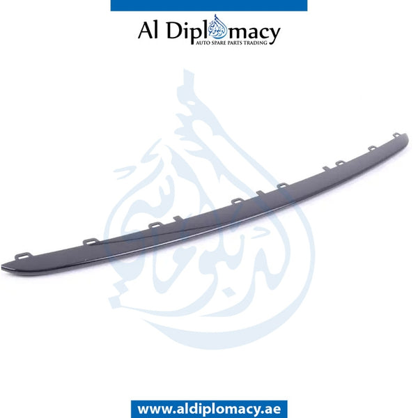 Front Lower BUMPER Molding, CENTER for Mini Cooper Mini Clubman R55 (2010-2014) models, Part Number UN-51117250786