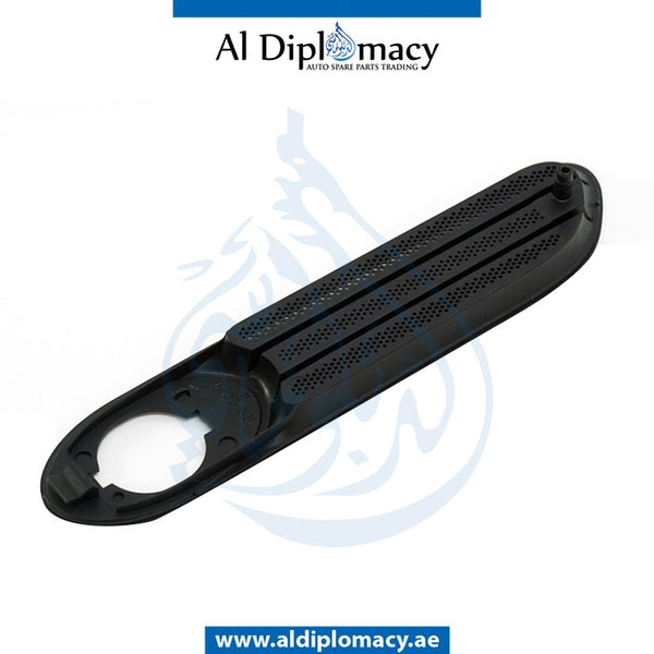 Front Right FENDER GRILLE for Mini Cooper Mini R50 (2001-2006) models, Part Number UN-51131515593