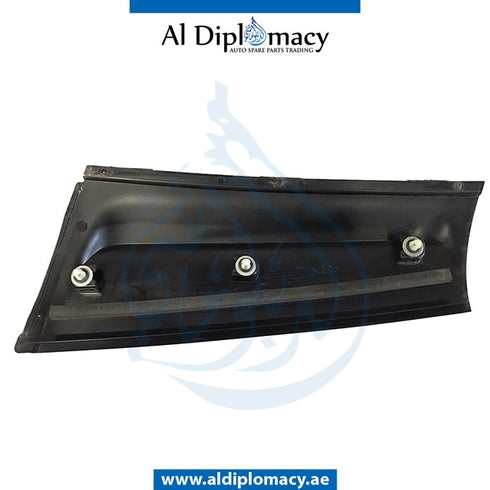 Right Cover, COLUMN D for Mini Cooper Mini Countryman R60 (2011-2016) models, Part Number UN-51139801548