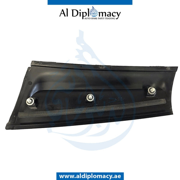 Right Cover, COLUMN D for Mini Cooper Mini Countryman R60 (2011-2016) models, Part Number UN-51139801548