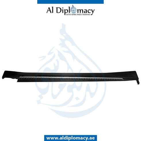 Right SIDE STEP for BMW X5 Series F15 (2013-2018) models, Part Number UN-51177294380